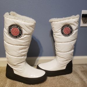 Madden girl puffer boots